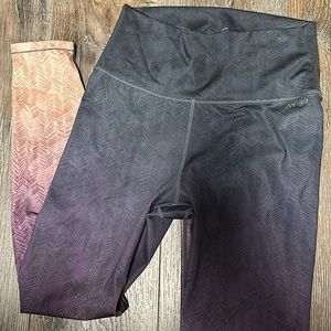 AR-33 Medium High Rise Ombre Full Length Leggings
